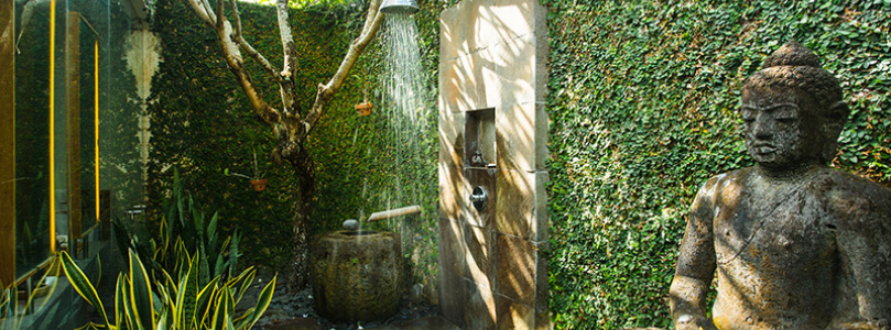 Így alakítsuk ki látványos kerti zuhanyzónkat spa stílusban